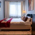 Apartment Cozy Center Flat W Netflix *