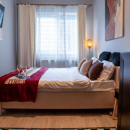 Apartment Cozy Center Flat W Netflix *